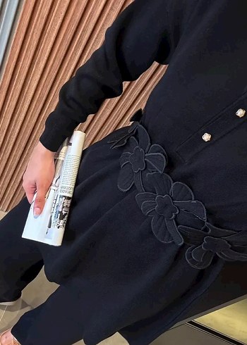 Kadın Siyah Nakışlı Kemerli Uzun Takım - Görsel 2