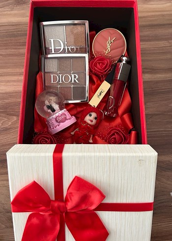 Kırmızı Makyaj Seti Dior ve YSL - Görsel 4