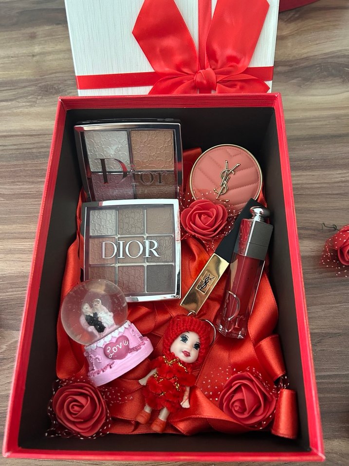 Kırmızı Makyaj Seti Dior ve YSL - Görsel 2