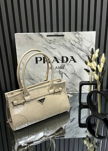 Parlak Kırmızı Deri Kadın Çanta - Görsel 7