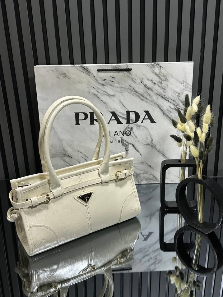 Parlak Kırmızı Deri Kadın Çanta - Görsel 5