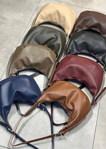 Siyah Deri Kemer Detaylı Minimalist Kadın Çanta - Görsel 6