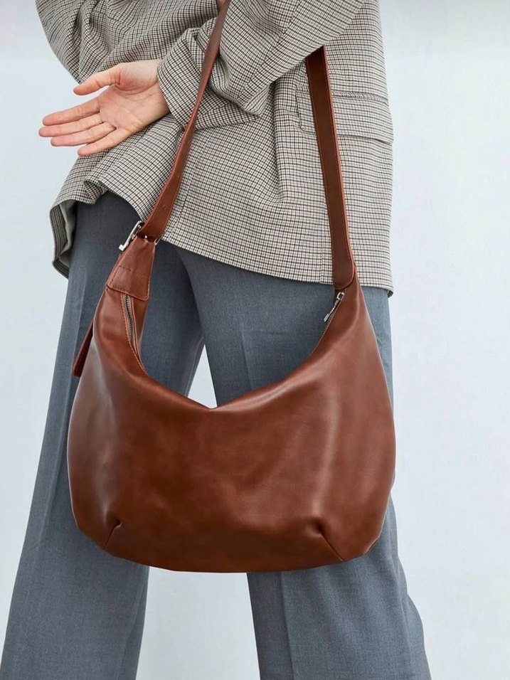 Siyah Deri Kemer Detaylı Minimalist Kadın Çanta - Görsel 4