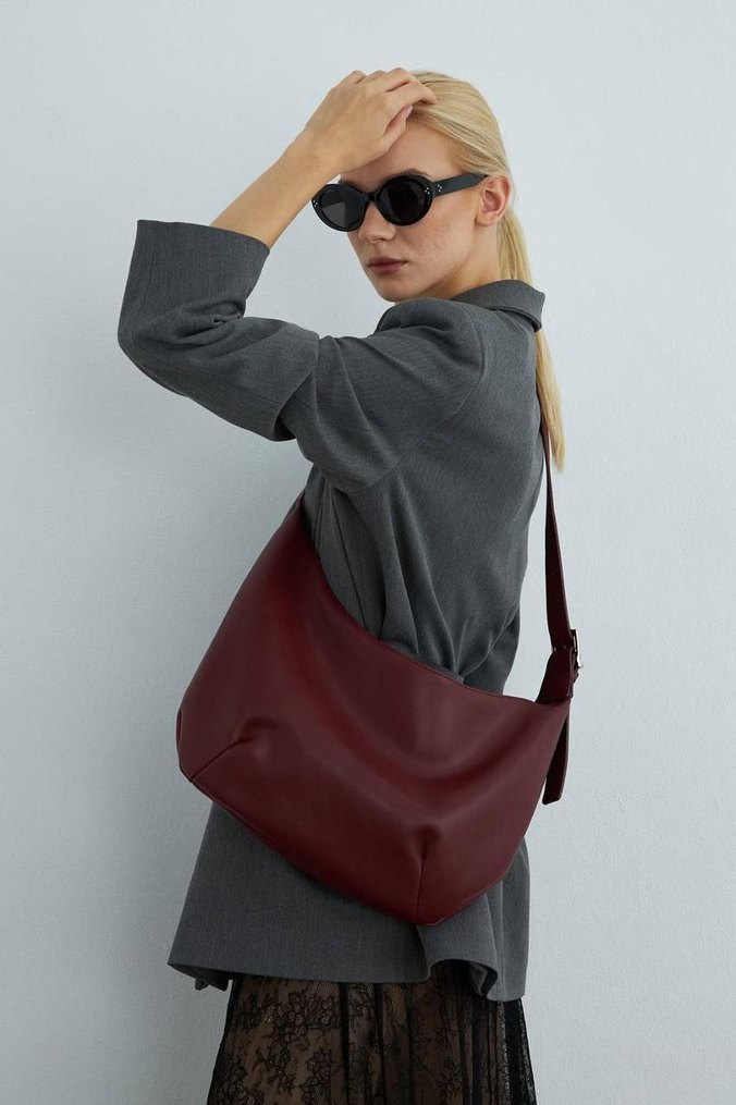 Siyah Deri Kemer Detaylı Minimalist Kadın Çanta - Görsel 3