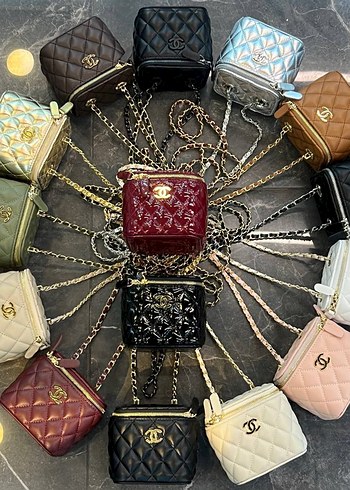 Altın Renk Zincir Detaylı Deri Çanta - Görsel 16