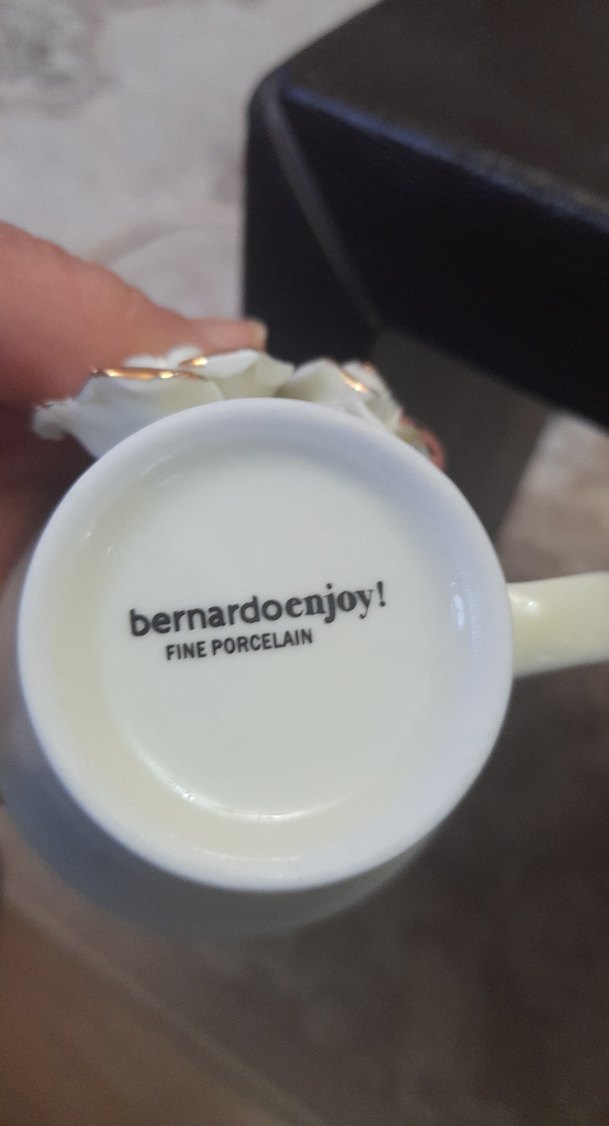 Beyaz Çiçek Detaylı Porselen Fincan ve Tabağı - Görsel 5