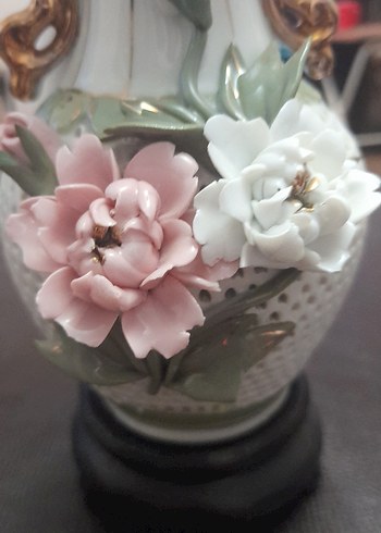 Pastel renkli beyaz çiçekli vazo - Görsel 11