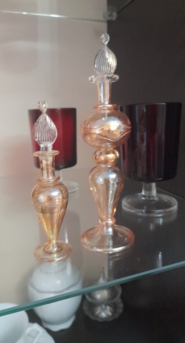 El Yapımı Antika Kadın Parfüm Şişeleri - Görsel 2