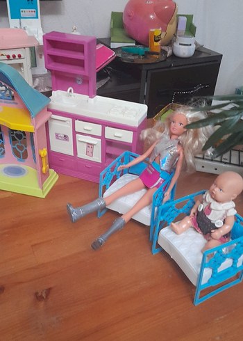 Pastel Renkli Oyuncak Bebek Evi ve oyuncaklari - Görsel 12