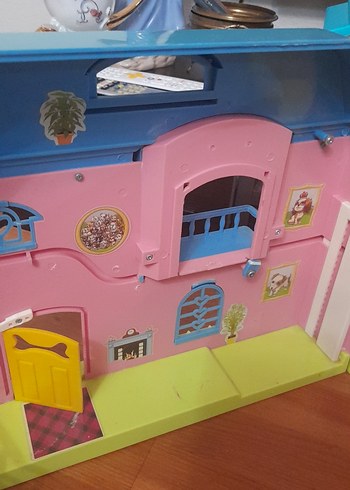 Pastel Renkli Oyuncak Bebek Evi ve oyuncaklari - Görsel 10