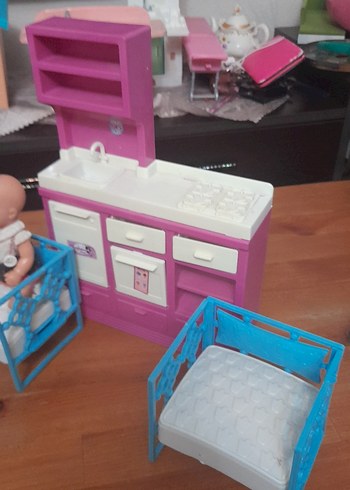 Pastel Renkli Oyuncak Bebek Evi ve oyuncaklari - Görsel 5