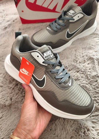 Nike Gri Erkek Spor Ayakkabı - Görsel 2