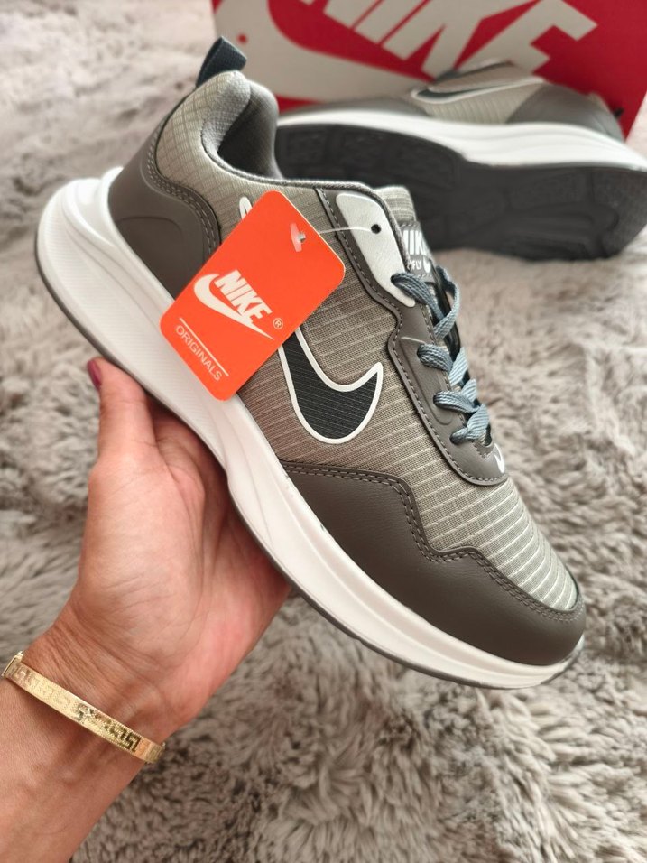 Nike Gri Erkek Spor Ayakkabı - Görsel 3