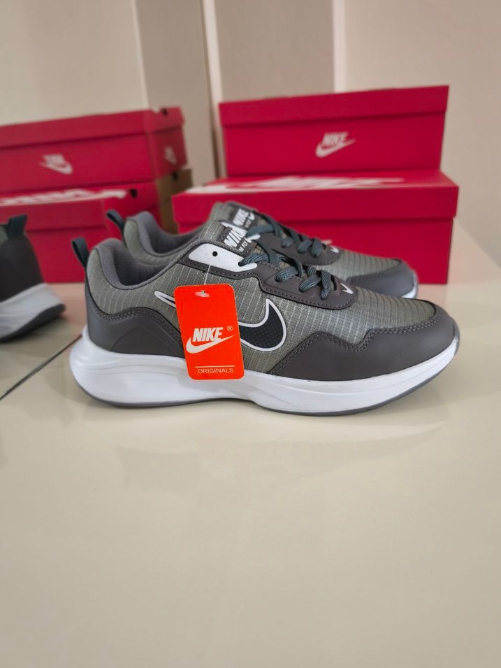 Nike Gri Erkek Spor Ayakkabı - Görsel 4