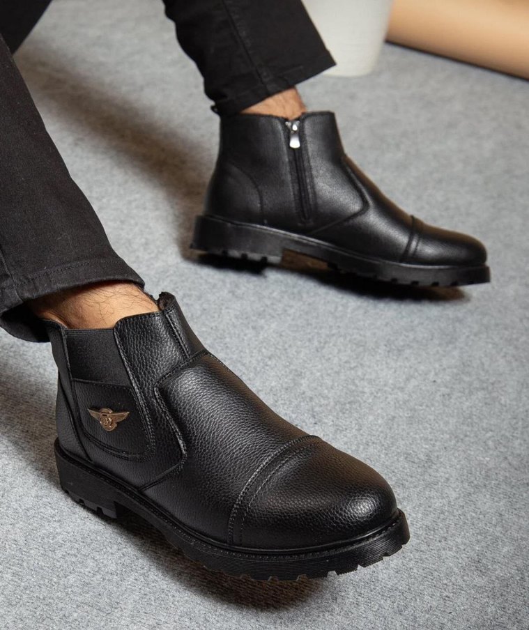 Siyah Kürklü Erkek Bot - Görsel 3