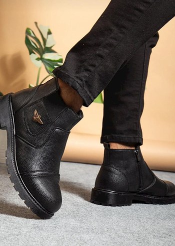 Siyah Erkek Bot - Görsel 4