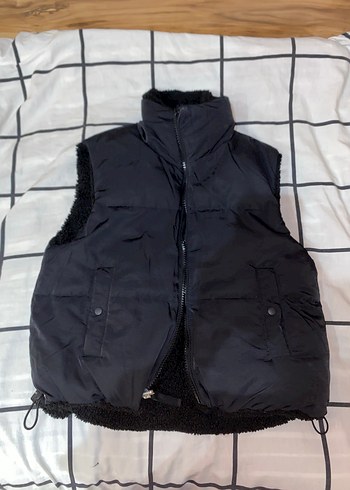 Kadın Siyah Oversize Yumuşak Dokulu Puf Yelek - Görsel 2