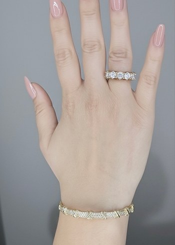 Altın Renkli Minimalist Oxxo Desenli Bileklik - Görsel 2