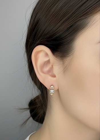 Altın Renk Mini Geometrik Küpeler - Görsel 2