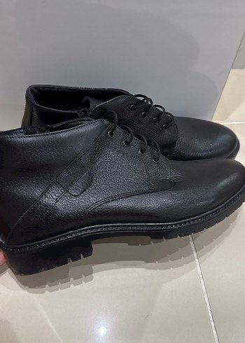 Siyah Erkek Bağcıklı deri 41 numara erkek bot - Görsel 3