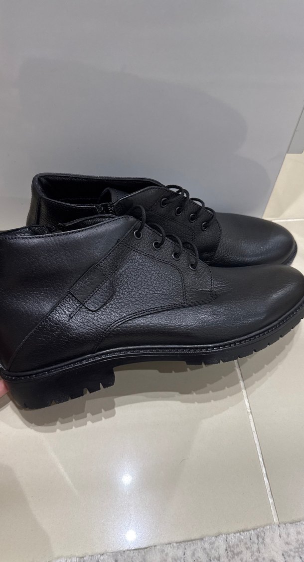 Siyah Erkek Bağcıklı deri 41 numara erkek bot - Görsel 3