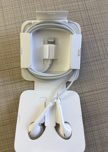 Beyaz Kulak İçi Kulaklık - Görsel 4