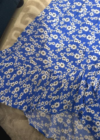 Mavi Renkli Papatya Desenli Uzun Etek - Görsel 3