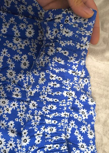 Mavi Renkli Papatya Desenli Uzun Etek - Görsel 4