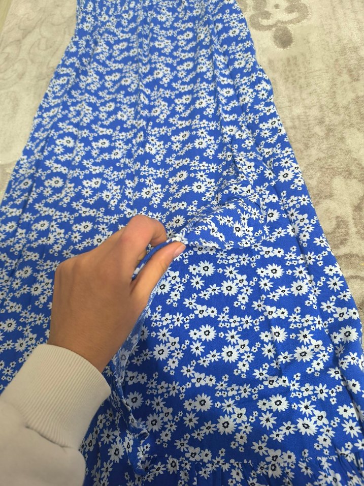 Mavi Renkli Papatya Desenli Uzun Etek - Görsel 2