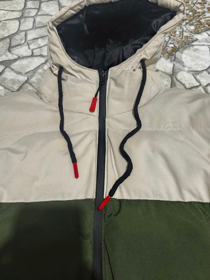 Kapüşonlu Renk Bloklu Erkek Mont - Görsel 2