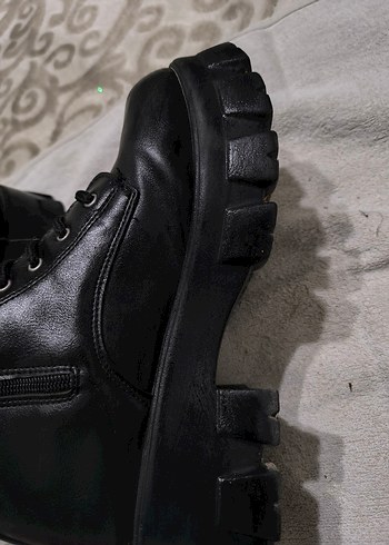 Siyah Kadın Deri Bot, Bağcıklı ve Fermuarlı - Görsel 5