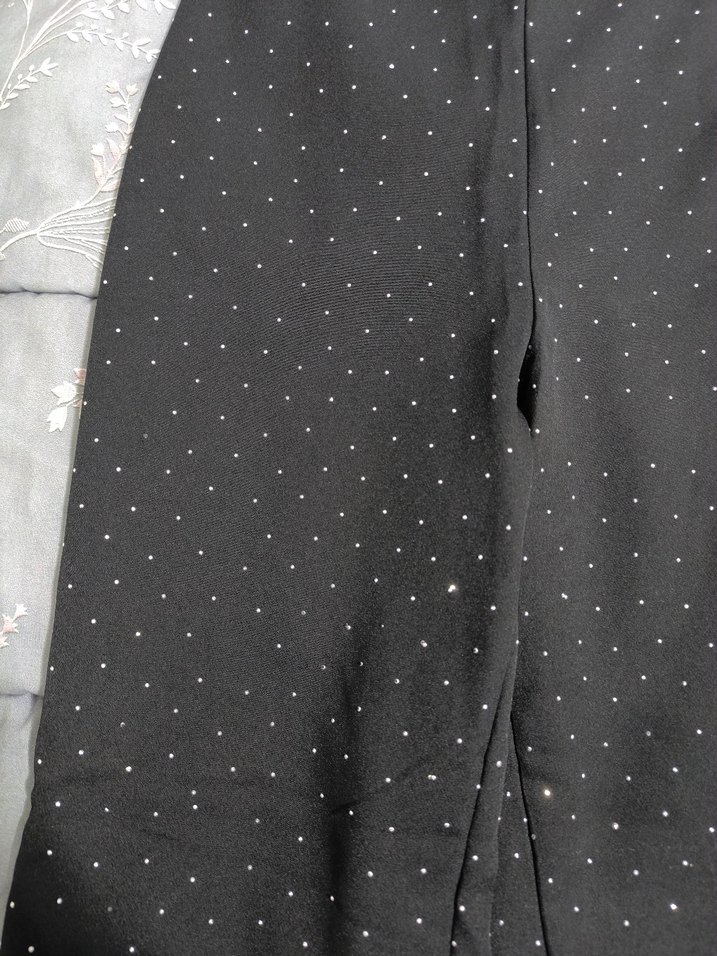 Kadın Siyah Payetli Uzun Kumaş Pantolon - Görsel 2