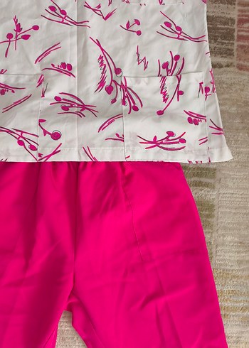 Pembe Desenli V Yaka hemşire forma Takımı - Görsel 4