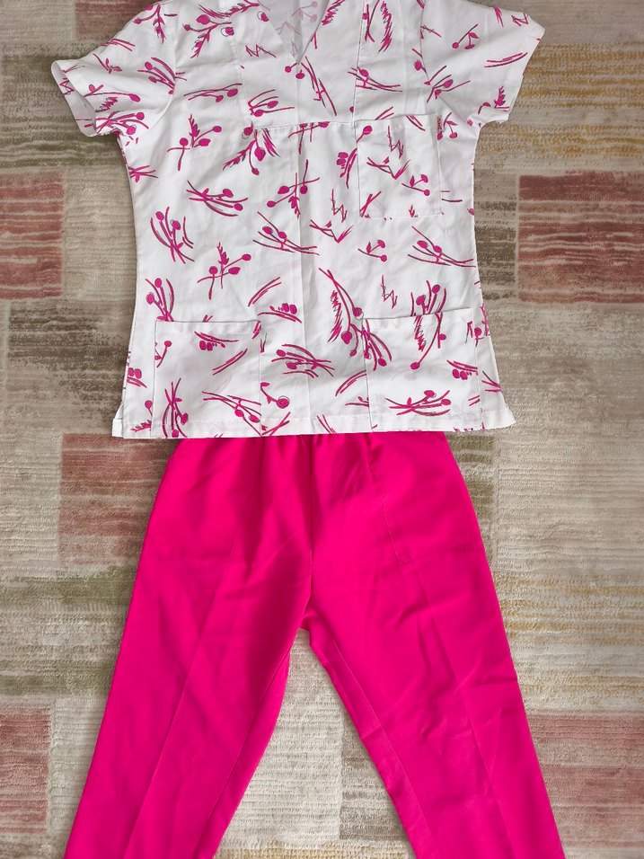 Pembe Desenli V Yaka hemşire forma Takımı - Görsel 3