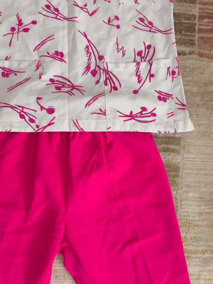 Pembe Desenli V Yaka hemşire forma Takımı - Görsel 4