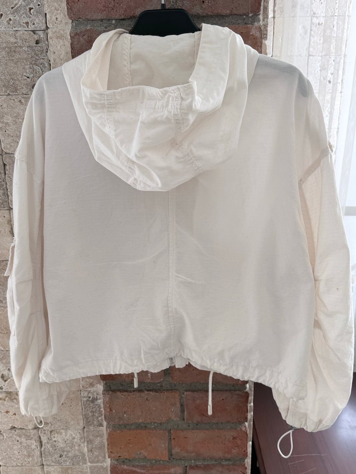 Bershka Beyaz Crop Ceket - Görsel 2