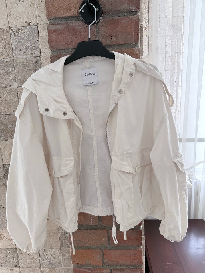 Bershka Beyaz Crop Ceket - Görsel 3