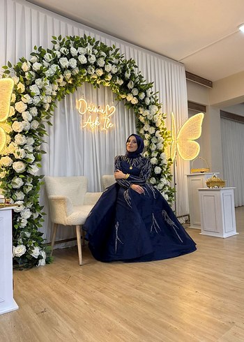 Kiralık Abiye - Görsel 3