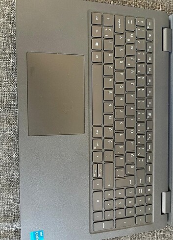 Dell Latitude 3520