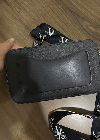 Siyah Deri Calvin Klein Kadın Postacı Çantası - Görsel 4