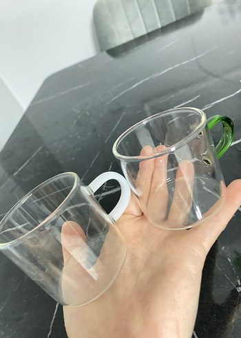 Yeşil ve Beyaz Kulplu Cam Bardaklar - Görsel 2