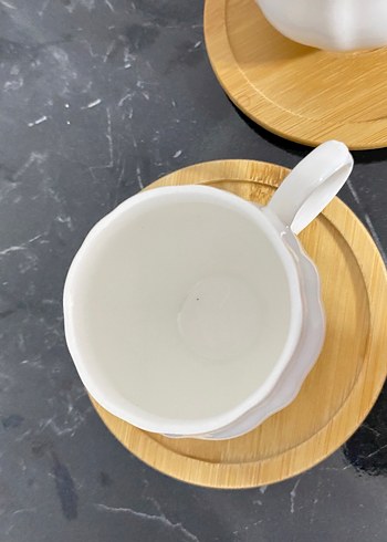 Beyaz Fincan ve Ahşap Altlık Seti - Görsel 3