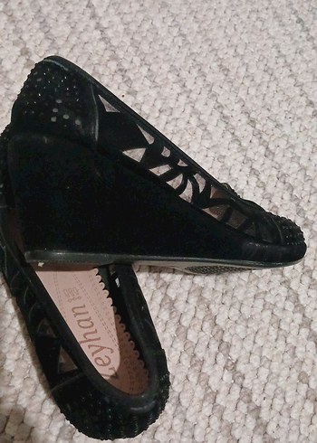 Siyah Parlak Taşlı Dolgu Topuklu Kadın Babet - Görsel 3