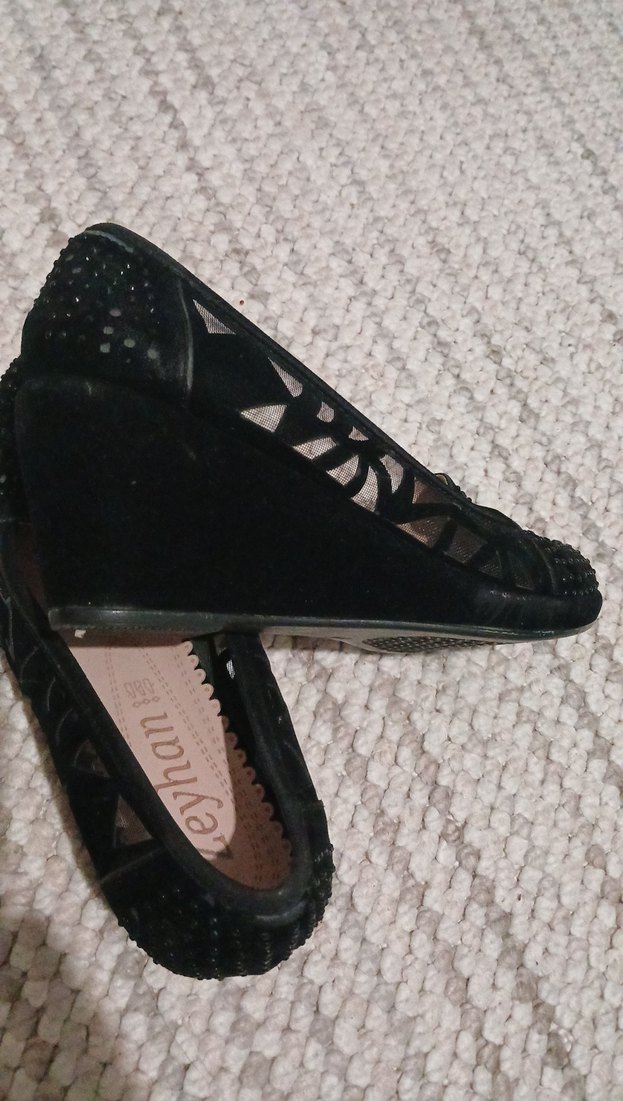 Siyah Parlak Taşlı Dolgu Topuklu Kadın Babet - Görsel 3