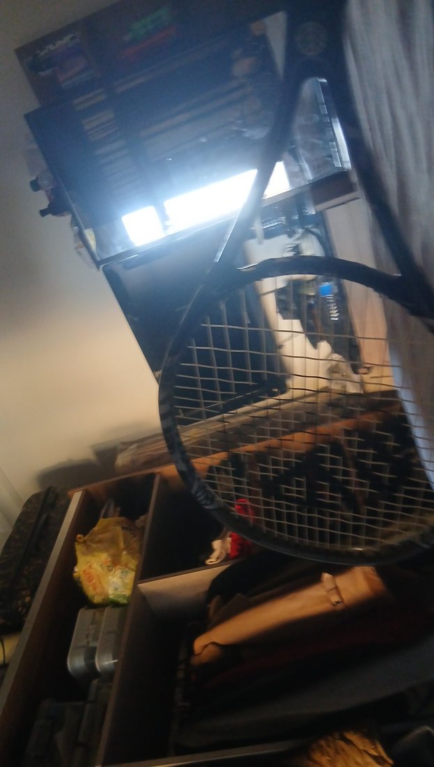 Siyah Tenis Raketi - Görsel 2