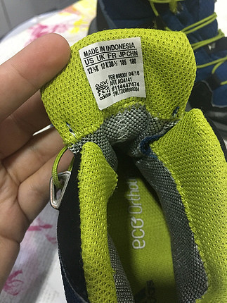Adidas çocuk kar ayakkabısı