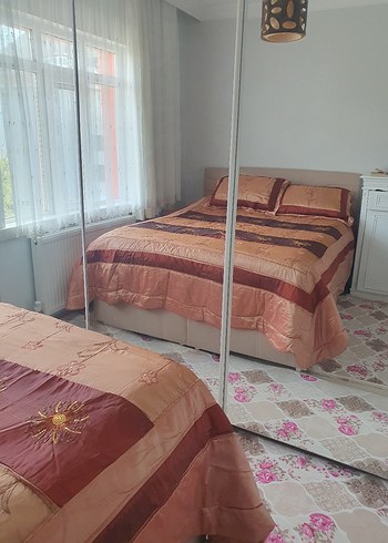 Bordo Nakışlı Parlak Yatak Örtüsü - Görsel 5