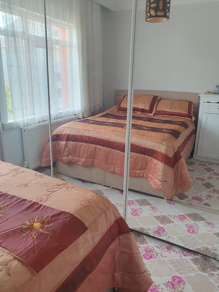 Bordo Nakışlı Parlak Yatak Örtüsü - Görsel 5