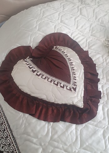 Bordo krem renkte harika bir yatak örtüsü hiç kullanılmadı - Görsel 11