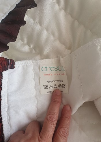 Bordo krem renkte harika bir yatak örtüsü hiç kullanılmadı - Görsel 9